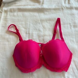 Victoria's Secret Fuchsia Lace Bra size 36C.   (20)